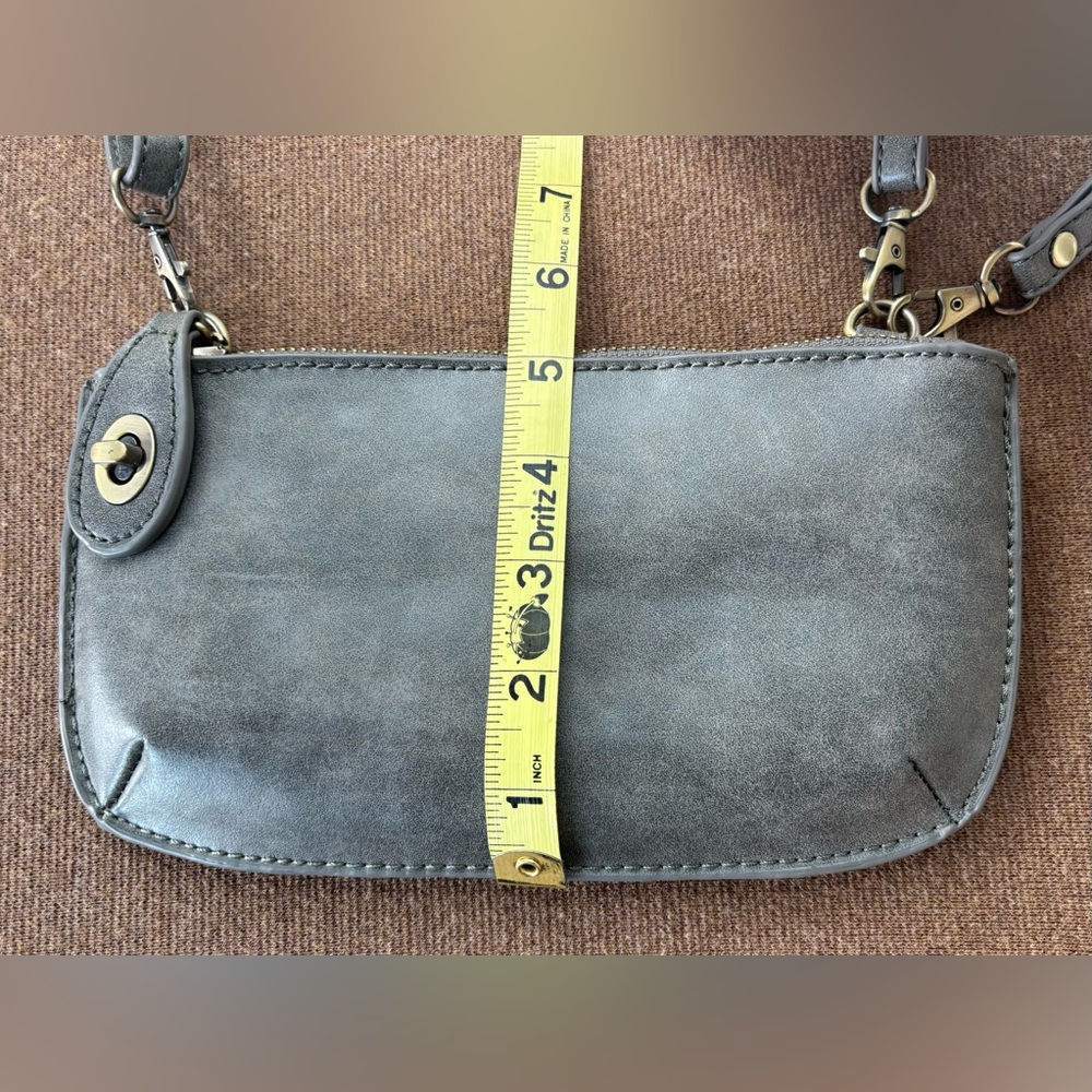 Like New/EUC - Sleek Joy Susan Mini Cross-Body/Wristlet (Gray) - Picture 5 of 13